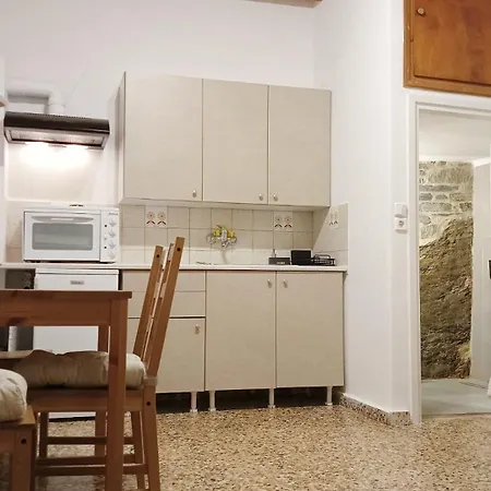 στη μεσσάδα... Sti Messada... Ioulis