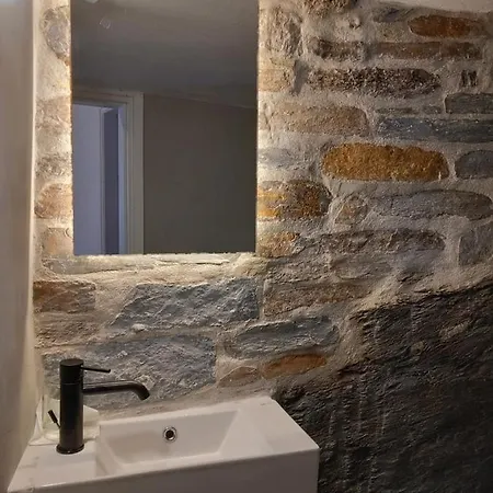 στη μεσσάδα... Sti Messada...